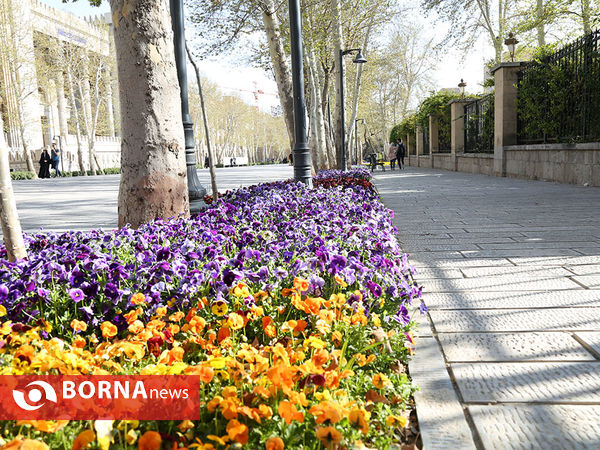 نوروز در تهران ((سردر باغ ملی))