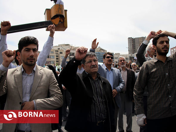 راهپیمایی نمازگزاران تهرانی در اعتراض به اقدام ترامپ
