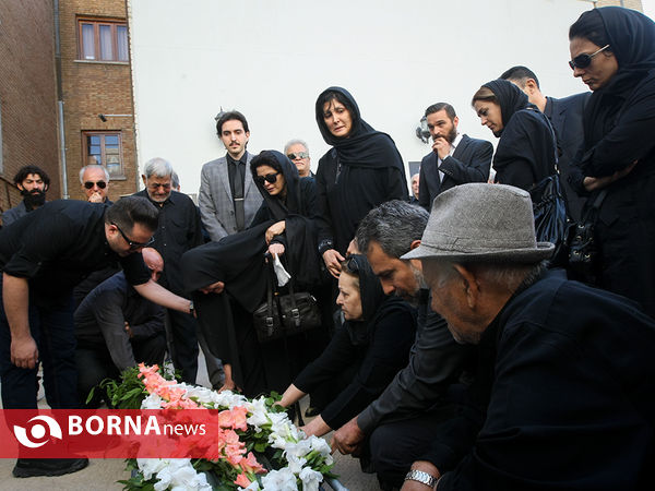 تشییع پیکر مرحوم ایرج کریمی