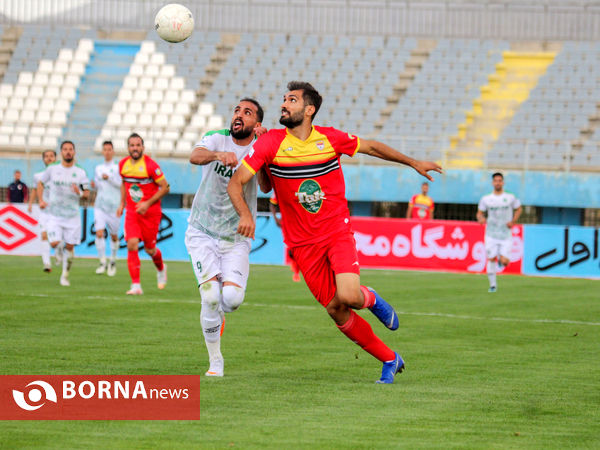 دیدار تیم‌های فوتبال آلومینیوم اراک - فولاد خوزستان