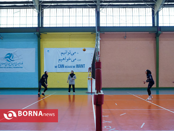 تمرین تیم ملی والیبال نوجوانان و بزرگسالان دختران