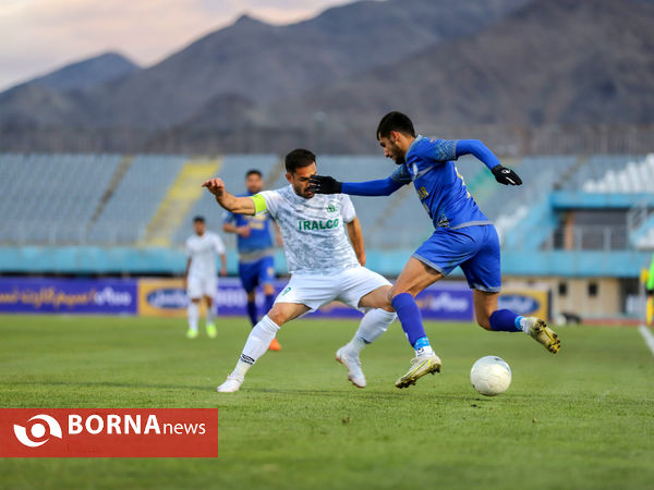 دیدار تیم های فوتبال آلومینیوم اراک- گل گهر سیرجان