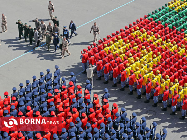 حضور فرمانده کل قوا در مراسم دانش‌آموختگی دانشجویان دانشگاه‌های افسری ارتش