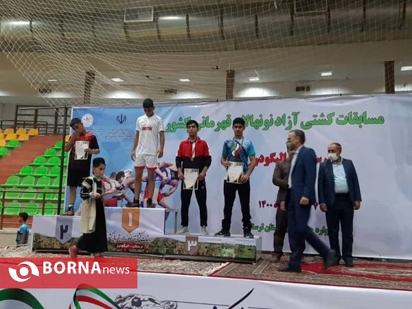 برگزاری مسابقات کشتی آزاد نونهالان کشور در الیگودرز