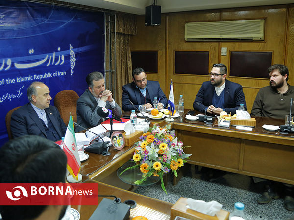 نشست وزیر ورزش و جوانان با اعضای هیات موسس سازمانهای مردم نهاد تهران و البرز