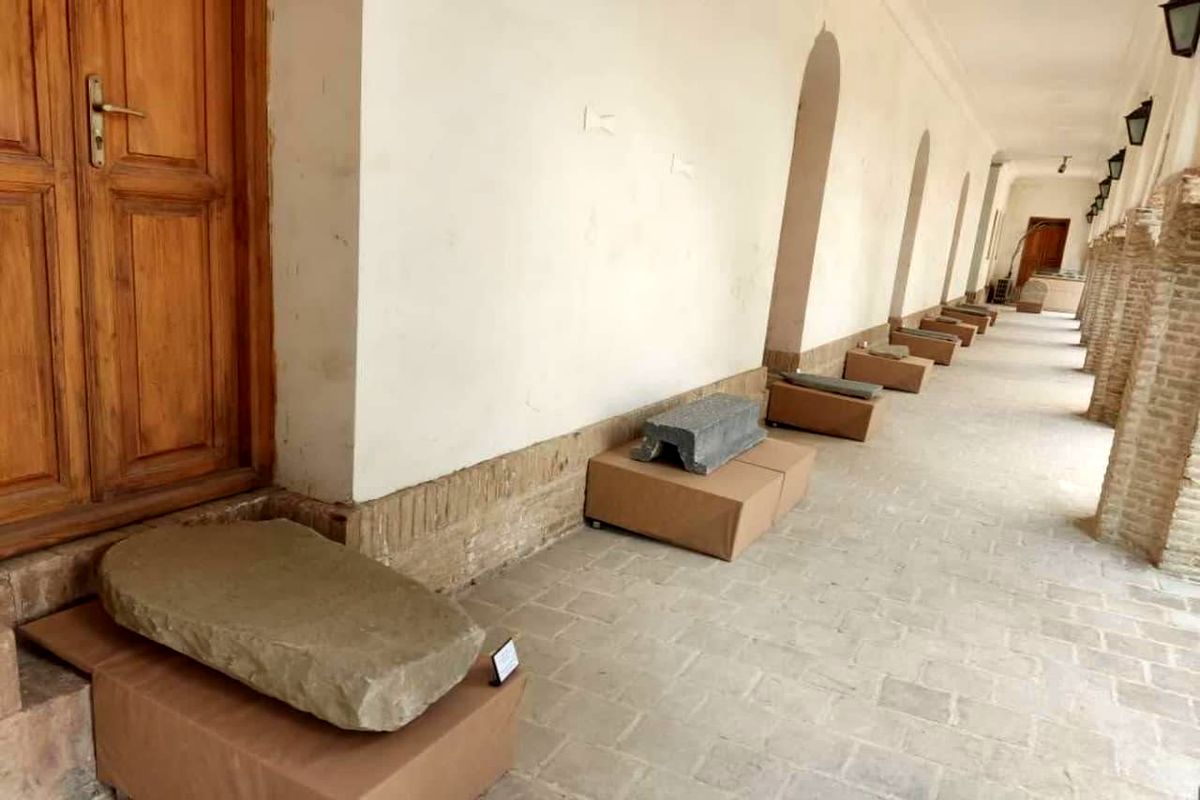 اضافه‌شدن ۱۰ سنگ قبر تاریخی به عمارت مفخم بجنورد برای بازدیدهای نوروزی