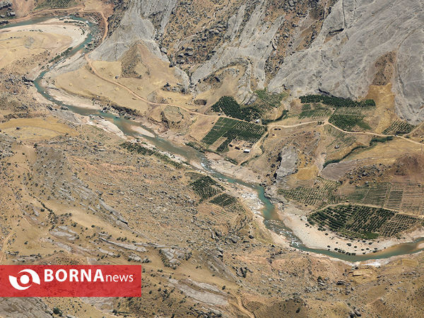 توزیع کالای اساسی بین سیل زدگان استان لرستان