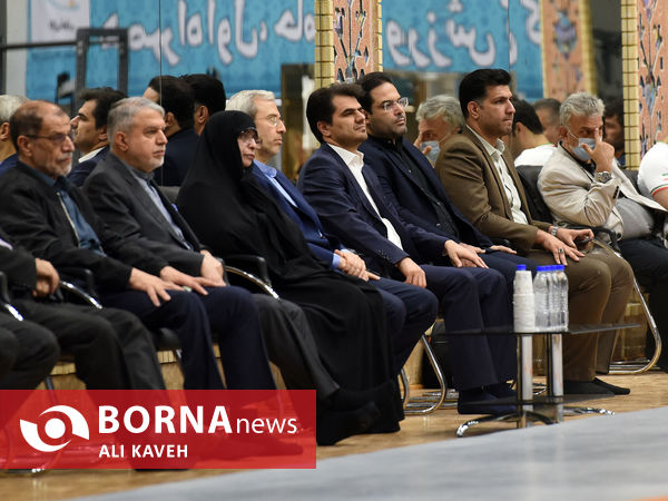مراسم اهدای مدال طلای کمیل قاسمی