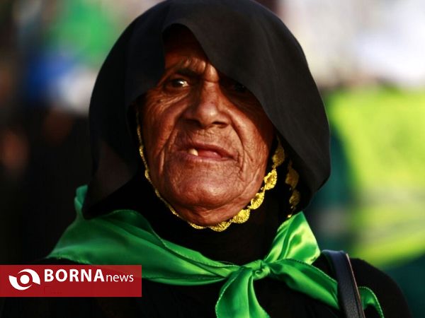 نمای نزدیک اربعینیون شلمچه