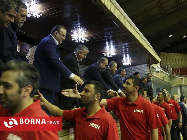 بازدید وزیر ورزش و جوانان از اردوی تیم ملی بسکتبال