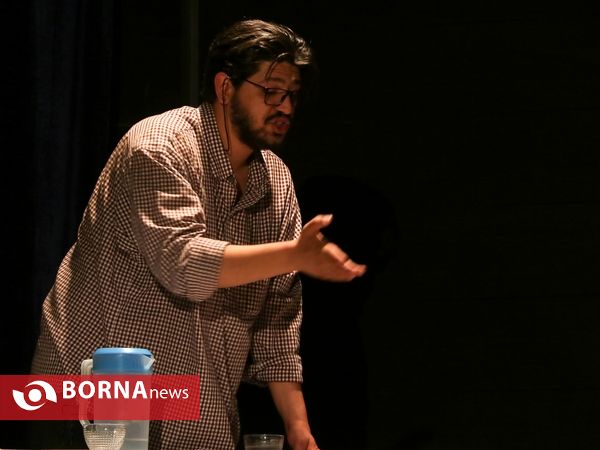 اجرای نمایش های کوتاه "مدل" و "کودک همسر"