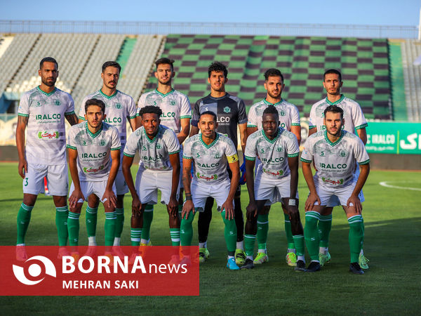 دیدار تیم های فوتبال آلومینیوم - پرسپولیس