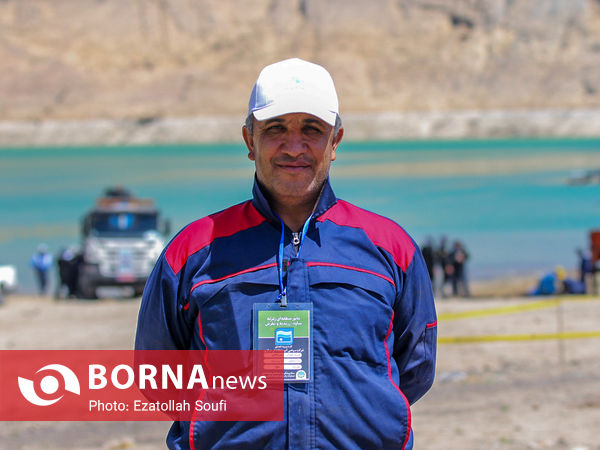 امدادگران و نیروهای عملیاتی مانور مقابله با زلزله در قاب تصویر