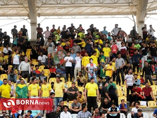 حاشیه قبل بازی استقلال تهران- خونه به خونه بابل