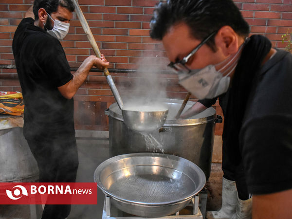 سفره‌دار مجلس حسین(ع)