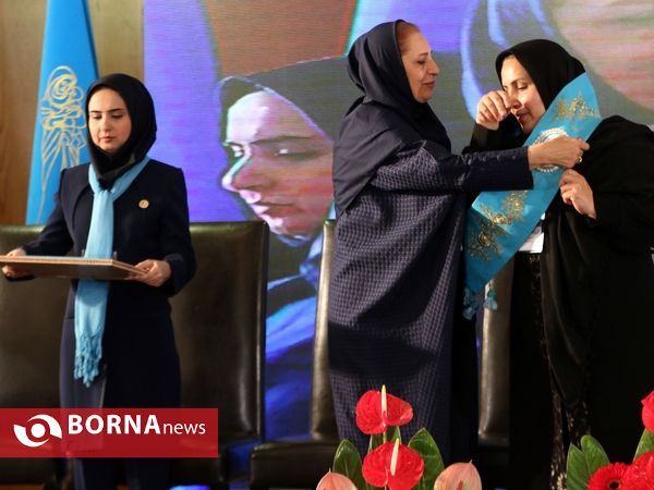 سومین آیین نکوداشت مادران نمونه شهر شیراز