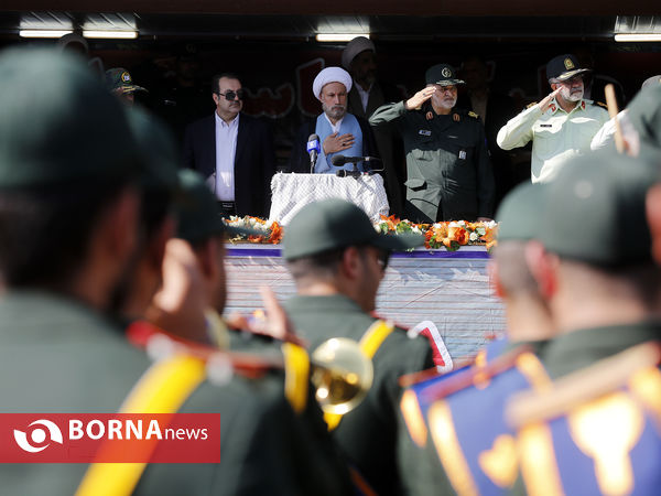 رژه نیروهای مسلح فارس به مناسبت آغاز هفته دفاع مقدس