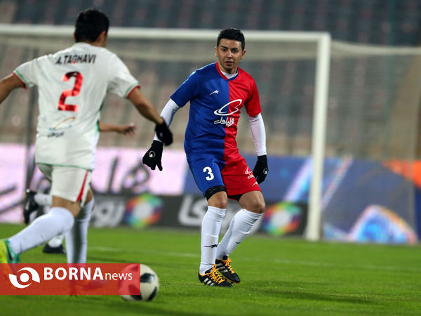 مسابقه فوتبال" یادبود انصاریان و میناوند"