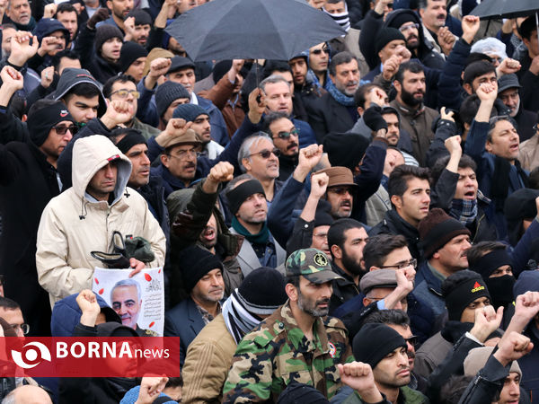 تجمع مردمی و سوگواری سردار سپهبد شهید قاسم سلیمانی در میدان نقش جهان اصفهان