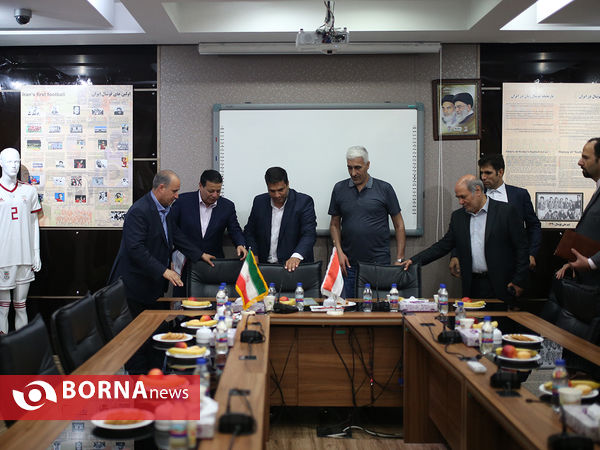 بازدید وزیر ورزش عراق از کمپ تیم های ملی فوتبال