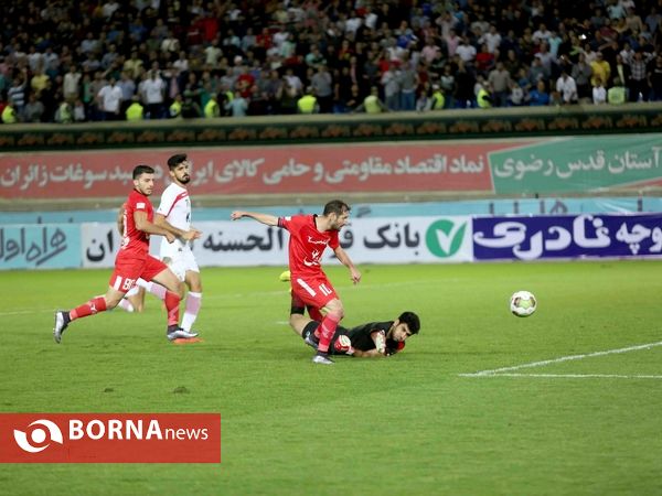 بازی تیم های پدیده و فولاد خوزستان