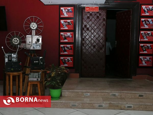 نشست خبری فیلم"اتاق تاریک" در سینما مهر آبادان