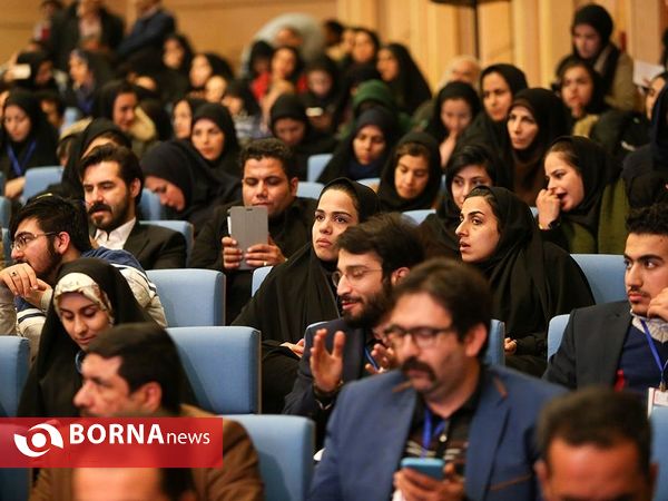هم اندیشی صمیمانه جوانان با دولت