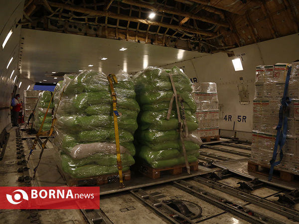 ارسال محموله بشر دوستانه جمعیت هلال احمر به افغانستان
