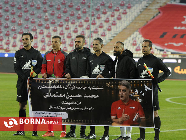 دیدار تیم های فوتبال پرسپولیس - ذوب آهن