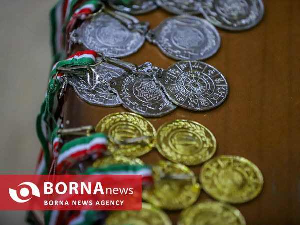 مسابقات وزنه برداری کارگری