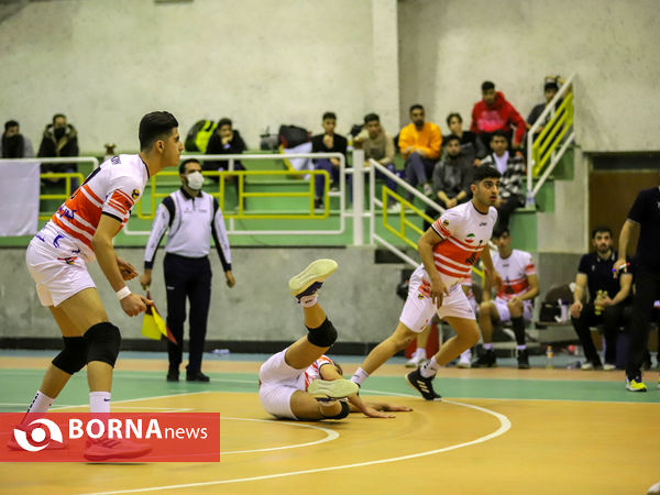 دیدار تیم های والیبال کیهان موتور اراک - آیدانه چالدران