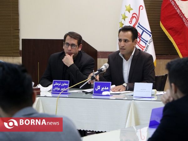 نشست هم اندیشی دبیران سازمان های مردم نهاد جوانان استان آذربایجان‌غربی