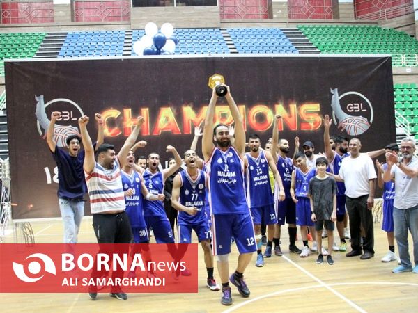 دیدار تیم های بسکتبال سپید رشت _ ملوان بندرانزلی