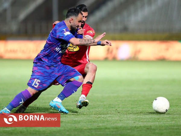 دیدار تیم های فوتبال پرسپولیس - هوادار