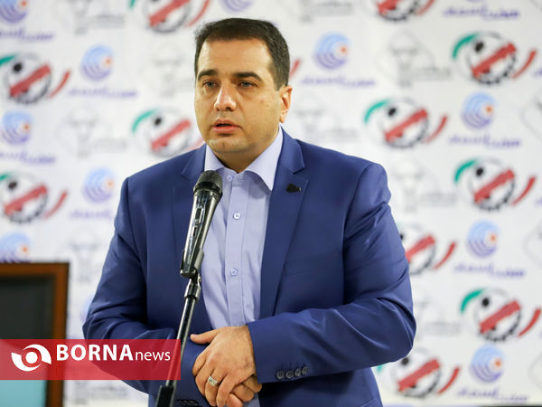 آیین رونمایی از پیراهن داوران فوتبال و فوتسال اراک