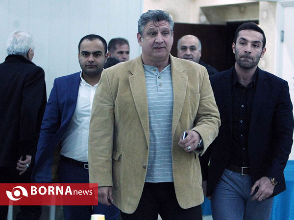 نشست صمیمی ورزشکاران و پیشکسوتان- ورزشگاه انقلاب