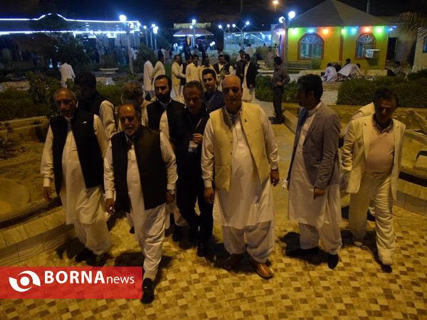 اکبر ترکان با پوشش بلوچی