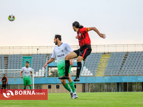 دیدار تیم های فوتبال آلومینیوم اراک _ آرمان گهر سیرجان