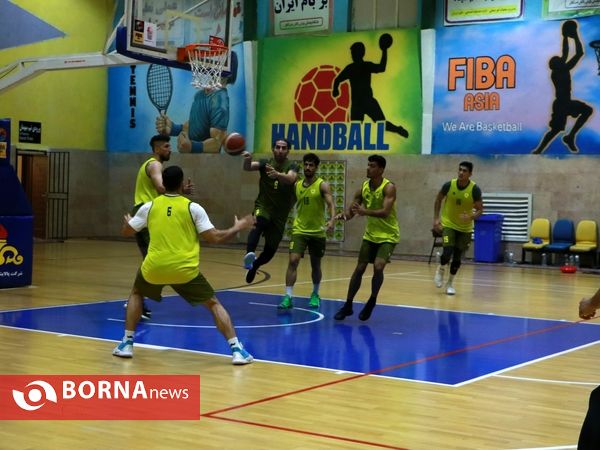 تمرینات تیم بسکتبال پالایش نفت آبادان