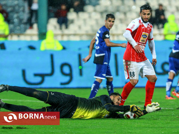 دیدار تیم های پرسپولیس تهران - استقلال خوزستان