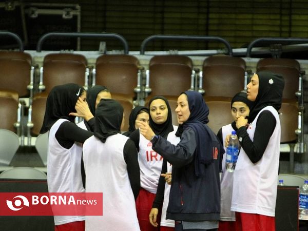 بازدید صالحی امیری از تمرینات دختران بسکتبالیست اعزامی مسابقات کاپ آسیا ۲۰۲۱