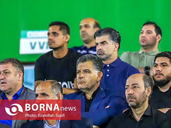 دیدار تیم‌های فوتبال آلومینیوم - استقلال خوزستان