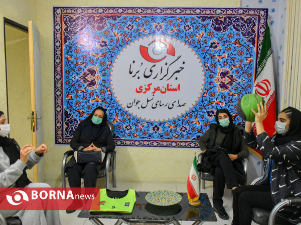 حضور  کادر فنی و بازیکنان تیم بسکتبال بانوان آینده سازان اراک در دفتر خبرگزاری برنا