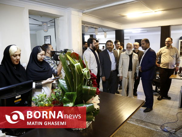 حضور مهدی چمران در خبرگزاری برنا