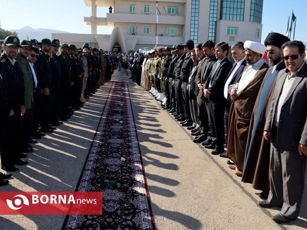 مراسم نمادین ورود تاریخی امام خمینی(ره) به میهن در لارستان
