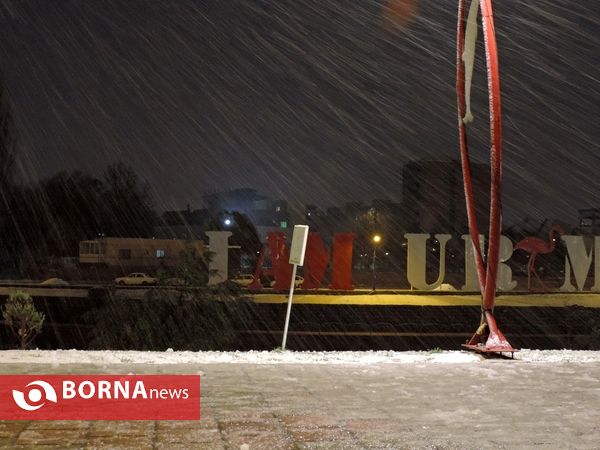 اولین برف سال 94 در شهر ارومیه