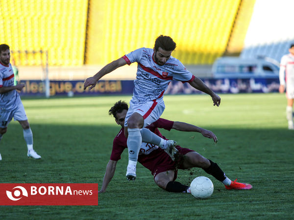 دیدار تیم های پدیده و پرسپولیس