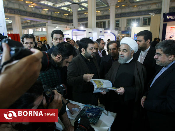 بازدید رئیس جمهوری از نمایشگاه مطبوعات