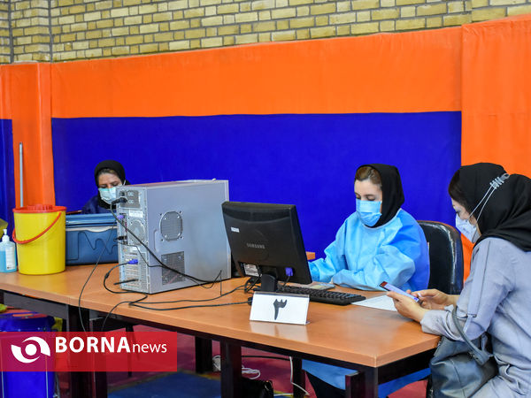 واکسیناسیون پرسنل درمان استان مرکزی