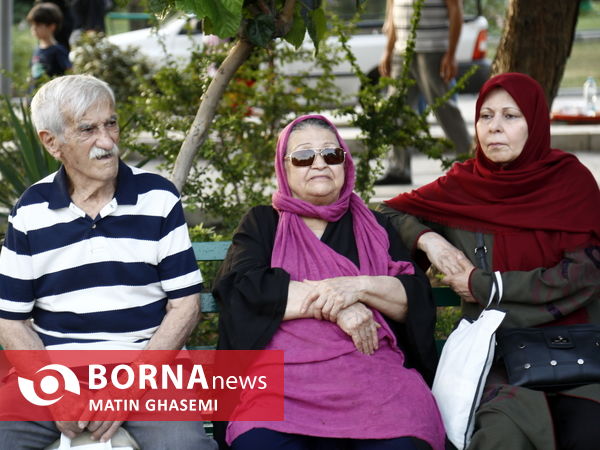 دور همی سالمندان تهران با عنوان "یاد ایام"